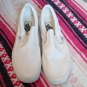 Vans Classic Slip-On sneakers Size 9mens/10.5 Womens White